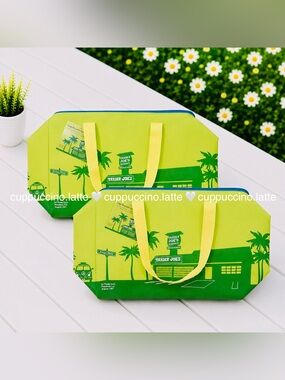 🍋‍🟩2 NWT🍋Trader Joe’s 2026 Summer Large Lime Green Reusable Cooler Tote Bags